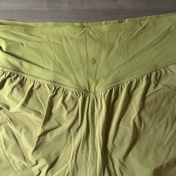 Lululemon Nulu and Mesh High-Rise Yoga Short 3.5" size 10, Bronze Green - Picture 3 of 4